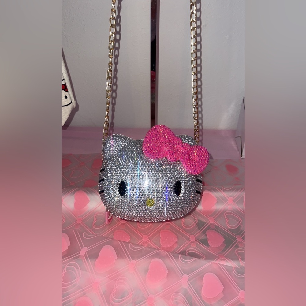 Hello kitty bling purse
